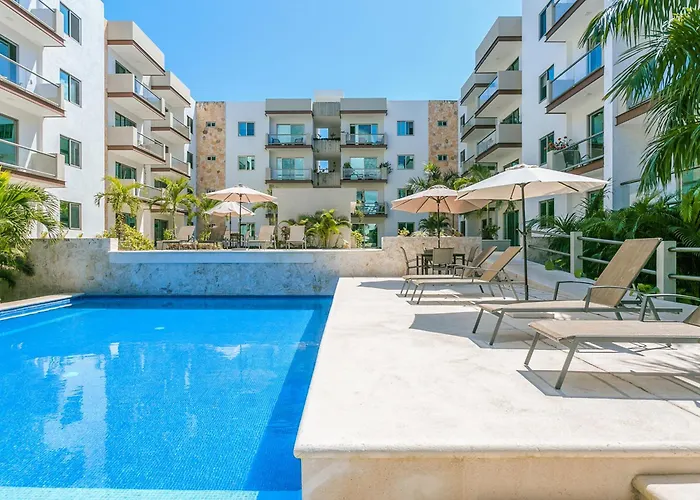 New In Residential Area With Amenities & 24hr Security Apartment *