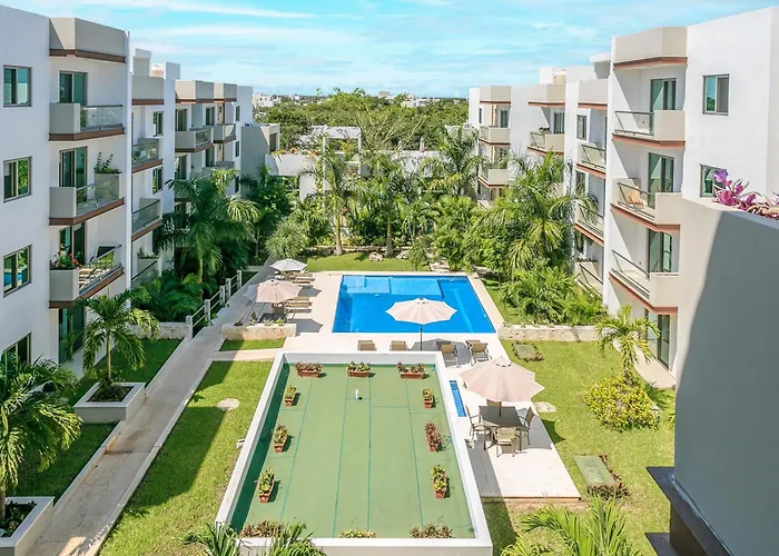 New In Residential Area With Amenities & 24hr Security Apartment Playa del Carmen