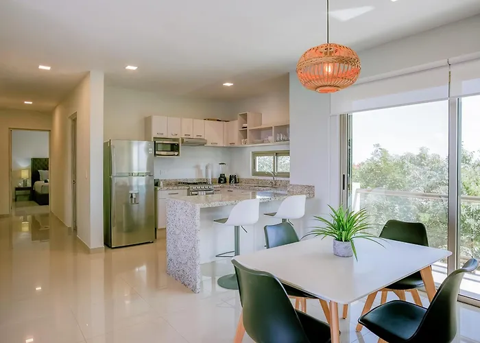 New In Residential Area With Amenities & 24hr Security *