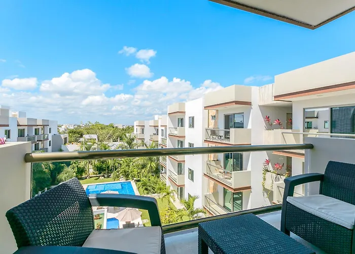 New In Residential Area With Amenities & 24hr Security Apartment *