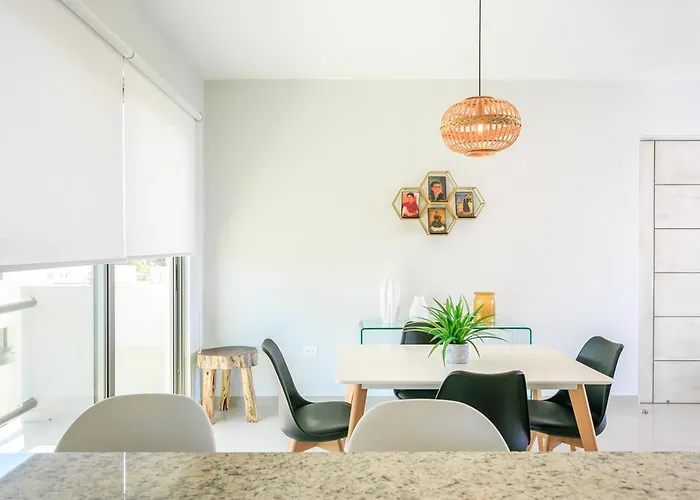 New In Residential Area With Amenities & 24hr Security Apartment Playa del Carmen