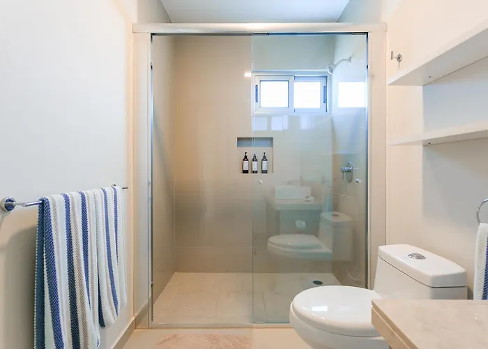 New In Residential Area With Amenities & 24hr Security Apartment *