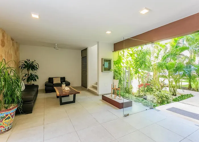 New In Residential Area With Amenities & 24hr Security Apartment