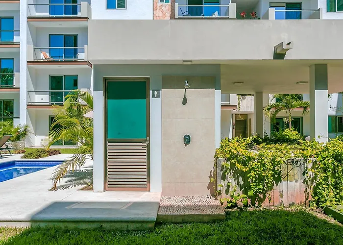 Apartment New In Residential Area With Amenities & 24hr Security