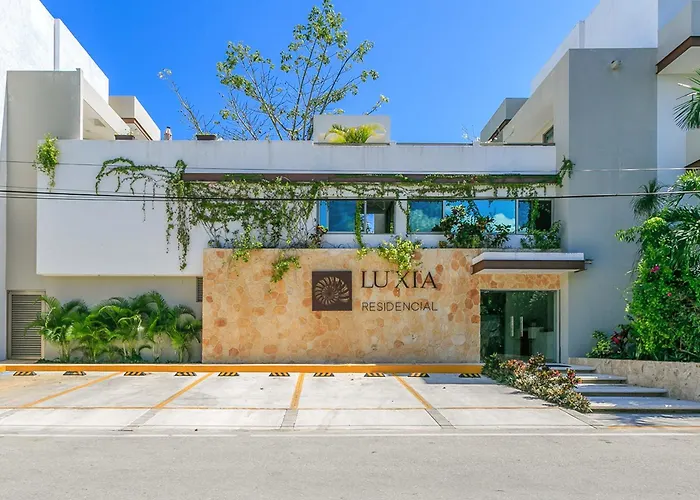 Apartment New In Residential Area With Amenities & 24hr Security *