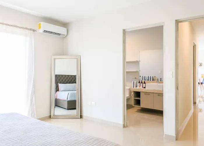 New In Residential Area With Amenities & 24hr Security Appartement *