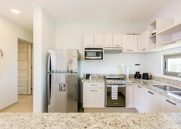 Appartement New In Residential Area With Amenities & 24hr Security *