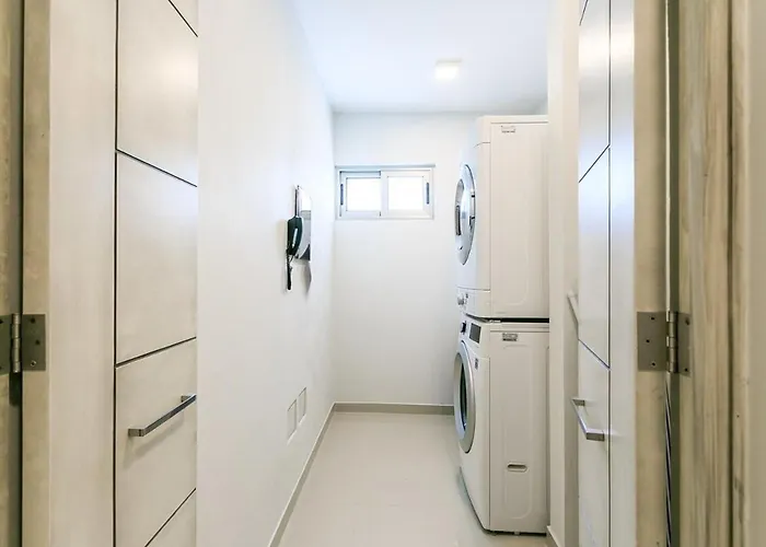 New In Residential Area With Amenities & 24hr Security * Playa del Carmen